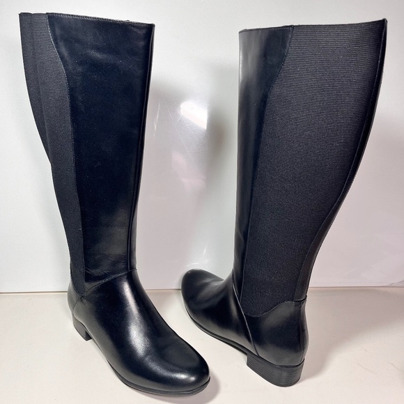 Trotters Shoes - Trotters Misty Wide Shaft Knee High Boots